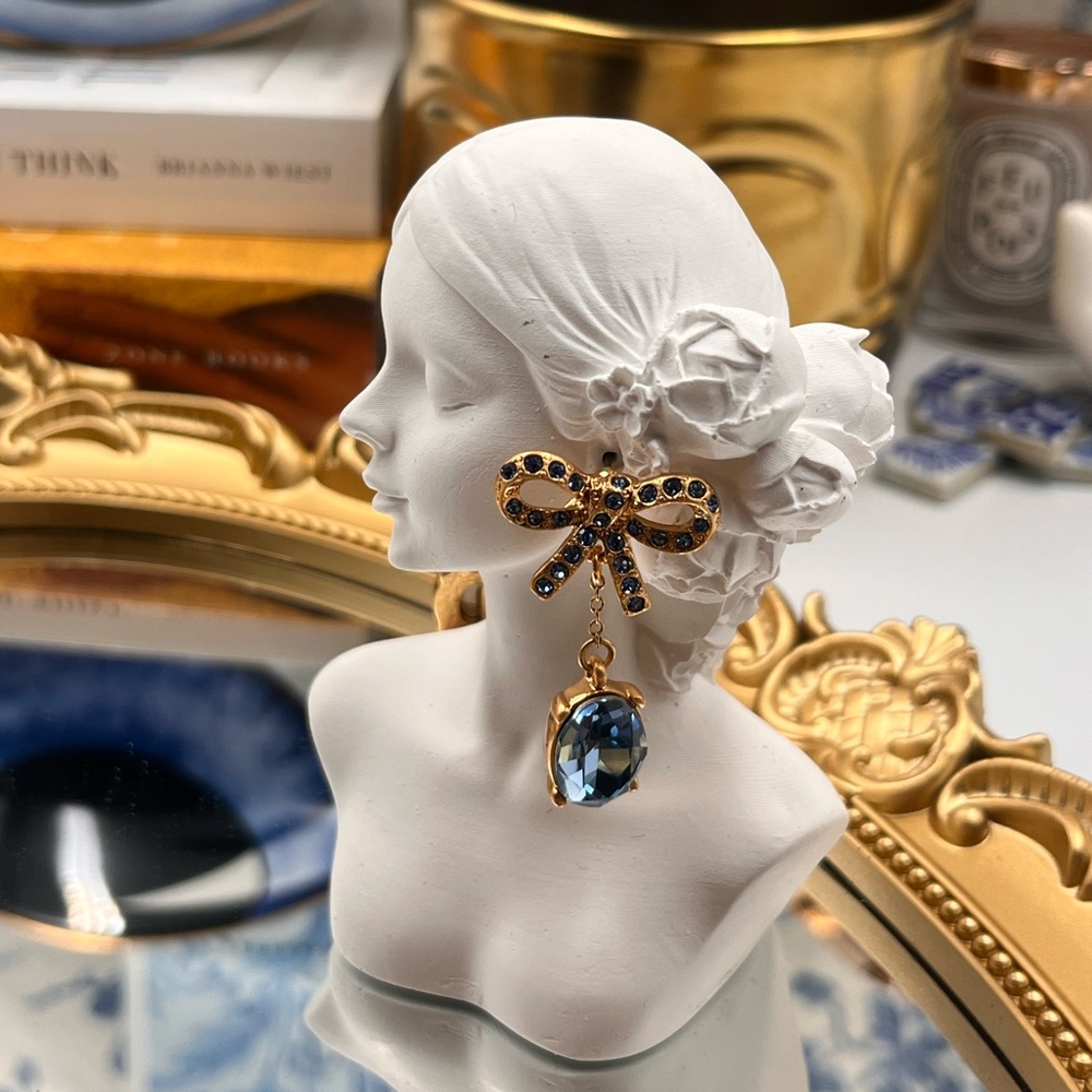 🆕 OSCAR DE LA RENTA 🧿 NWOT Blue Sparkle & Dangling Bow Earrings - Picture 7 of 16